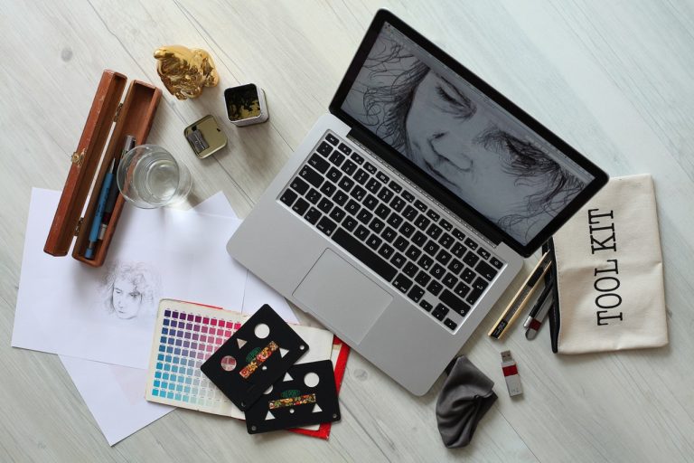 tips to become a successful graphic designer