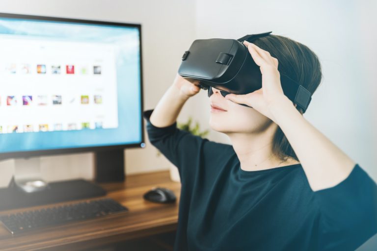 Top-Best Free VR (Virtual Reality) Applications For 2020