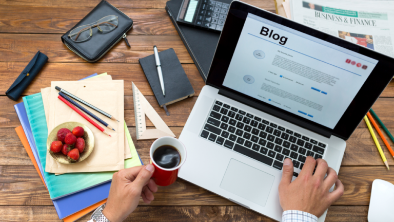 A Guide That Will Help You To Know “How to Become a Professional Blogger?”