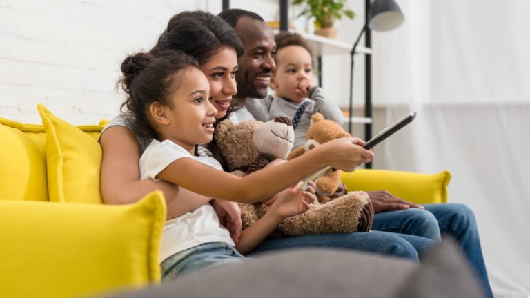 Getting Bored? Watch Movies For Free On Online Websites!!