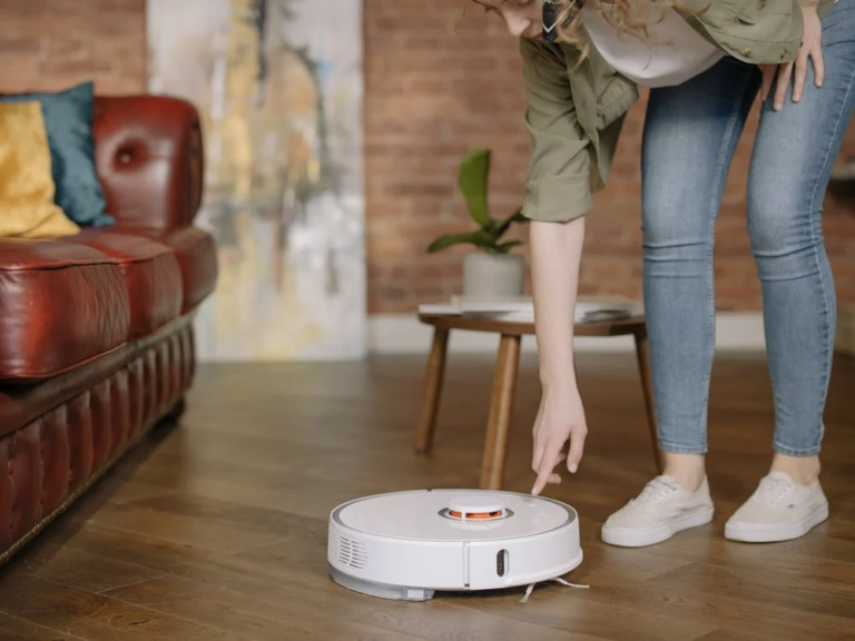 Smart Gadgets That Will Make Home Life Much More Convenient