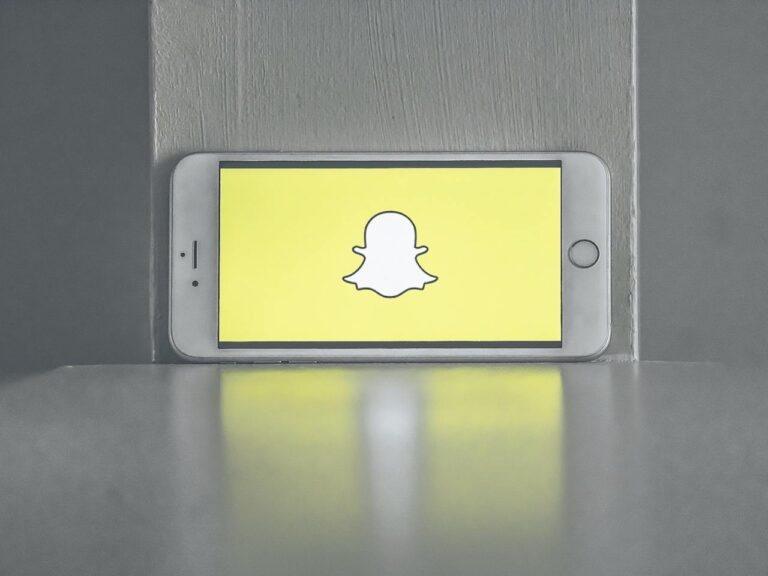 A Brief Guide To Know About The Snapchat Hottest Trend Of Sending Streaks
