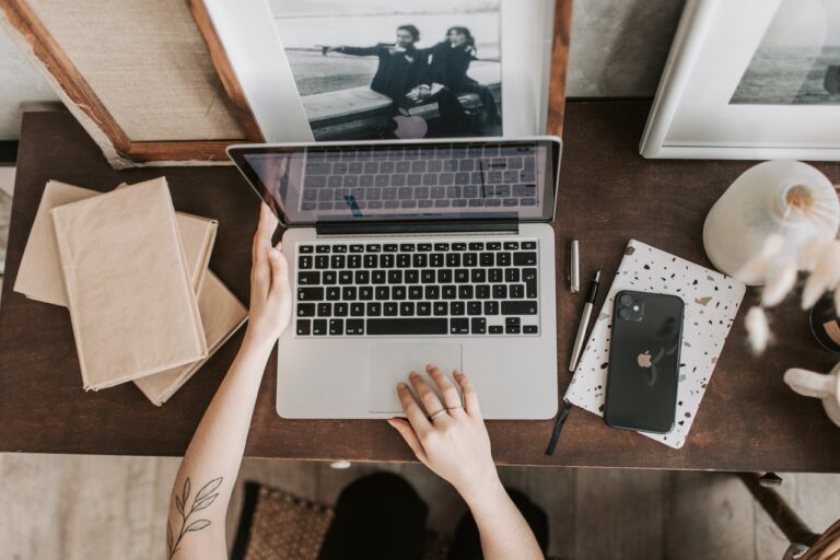Tech Bloggers That People Need To Know About In 2021