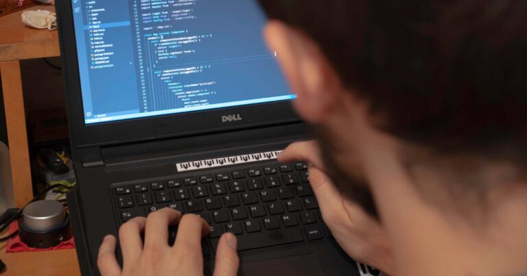 5 Reasons To Be JavaScript Developer