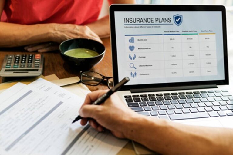 The Complete Guide About Purchasing The Senior Citizen Mediclaim Policy