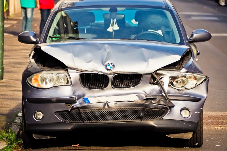 Use These 7 Tips To Cut Your Car Insurance Costs