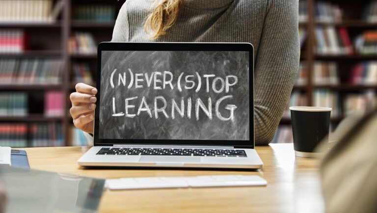 What Makes A Successful Online Course? Find Out Here