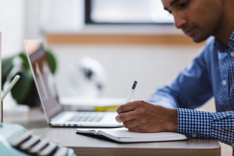 On-campus Or Online Engineering Degree: Which Is Right For You?
