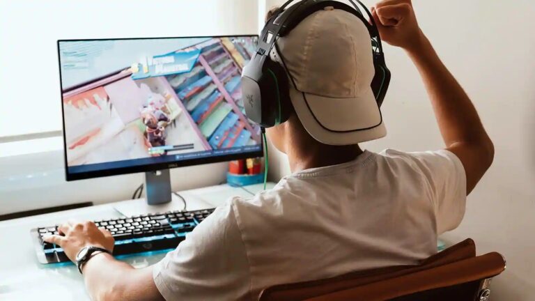 5 Reasons To Play Online Games