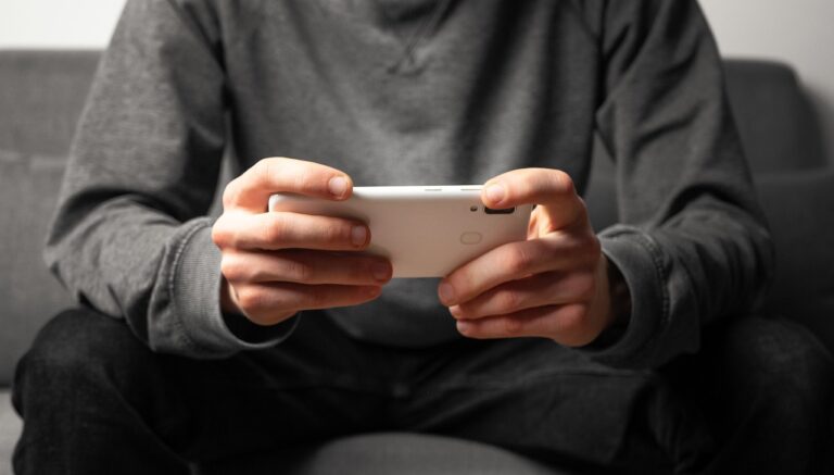 Online Gamers