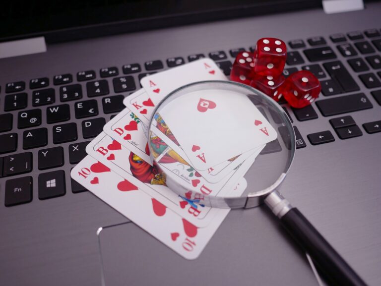 Online Gaming: How It Can Help You Make Extra Money