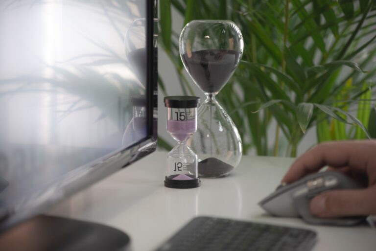 5 Actionable Ways For Remote Employee Time Tracking