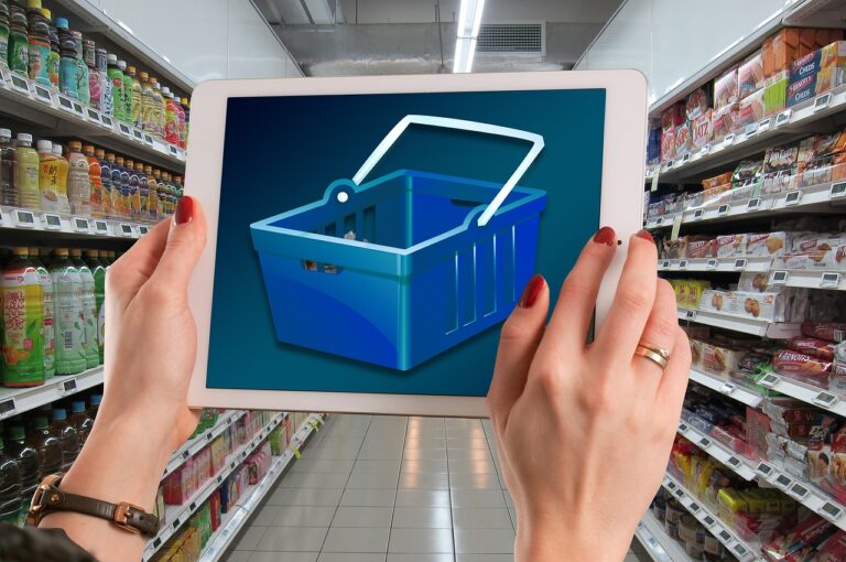 Interactive Kiosk In Your Store: What Are The Benefits?