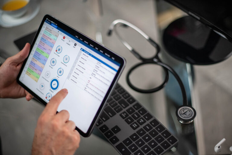 5 Ways Software For Chiropractors Helps Increase Office Efficiency