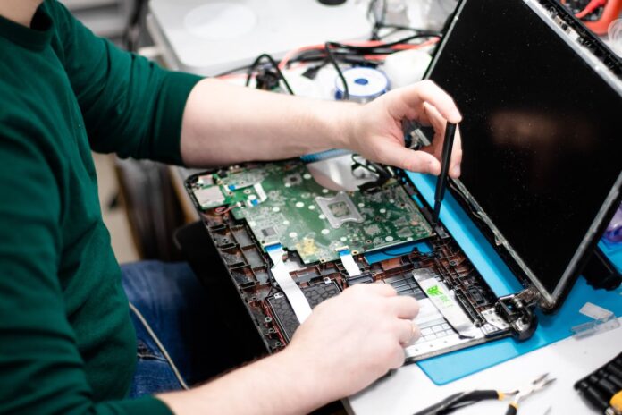 Professional Laptop Repair Services Over DIY Solutions
